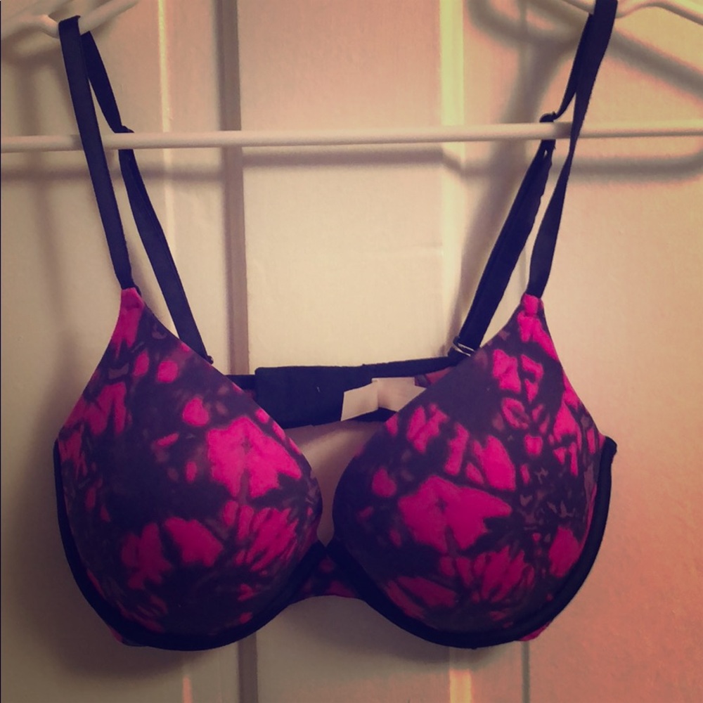 34C PINK BRA